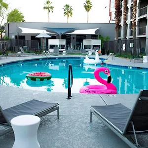 Moxy Phoenix Tempe/asu Area Tempe